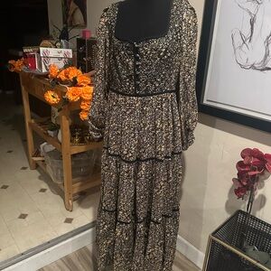 Brand new Maxwell Floral Long Sleeve Dress